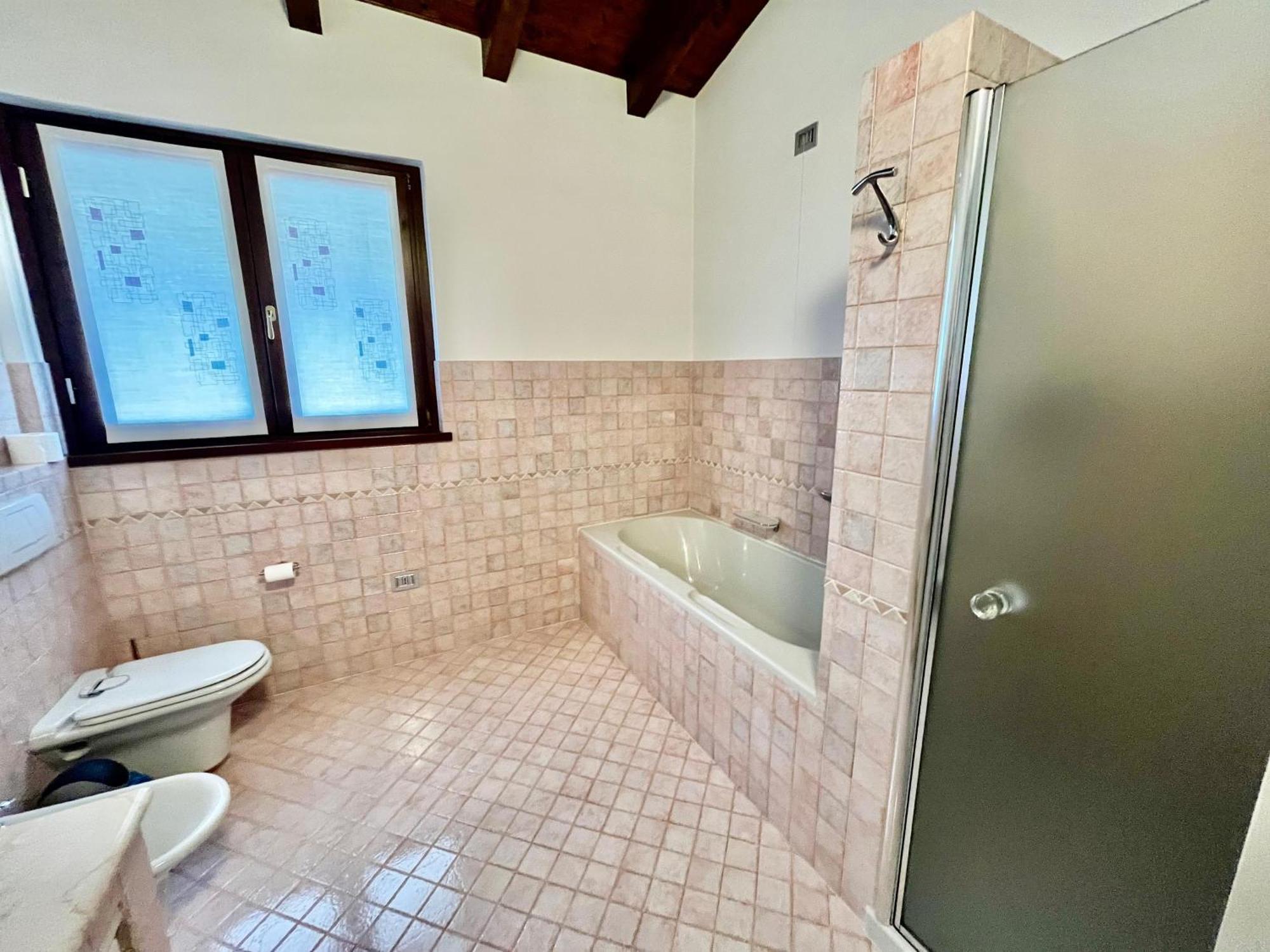 Il Bacio Del Sole Apartment Lovere Exterior foto