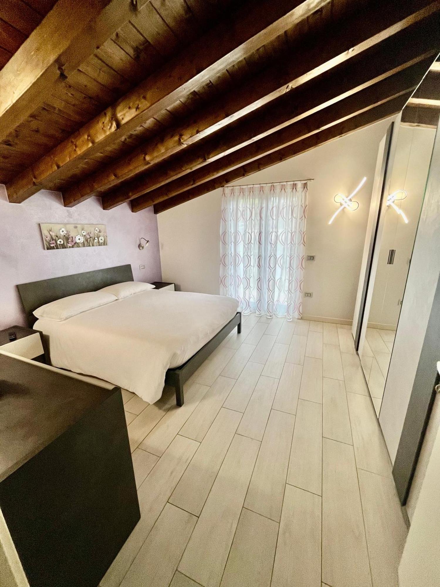 Il Bacio Del Sole Apartment Lovere Exterior foto